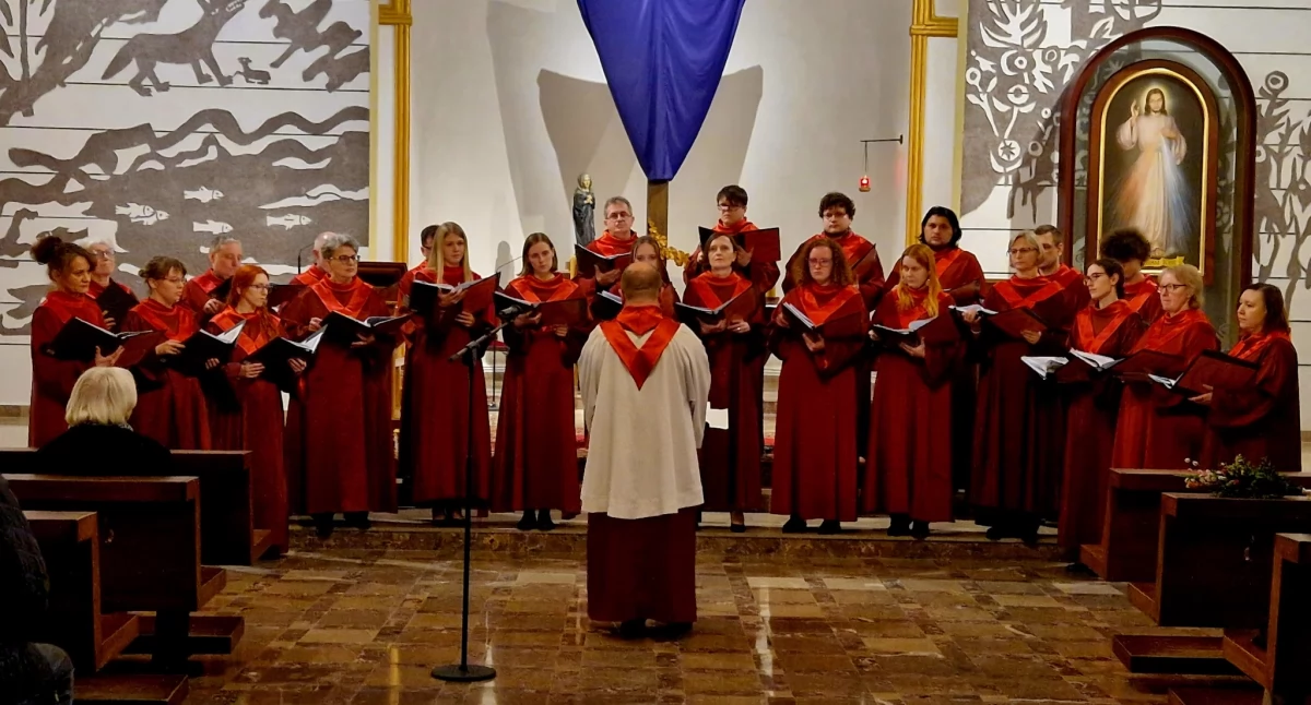 KONCERT PIEŚNI PASYJNYCH W IZABELINIE
