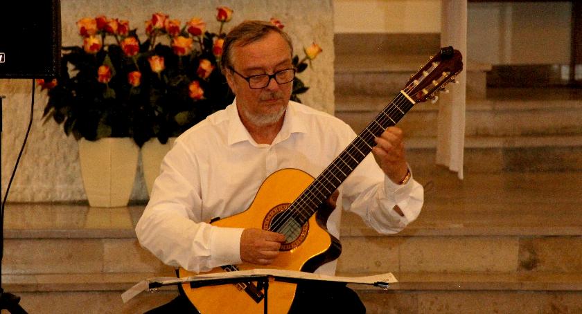 NA GITARĘ I ORGANY