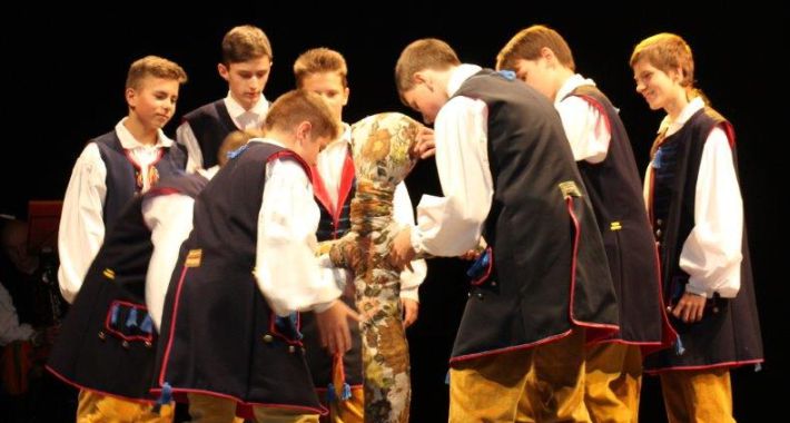 KONCERT ZESPOŁU PIEŚNI I TAŃCA 