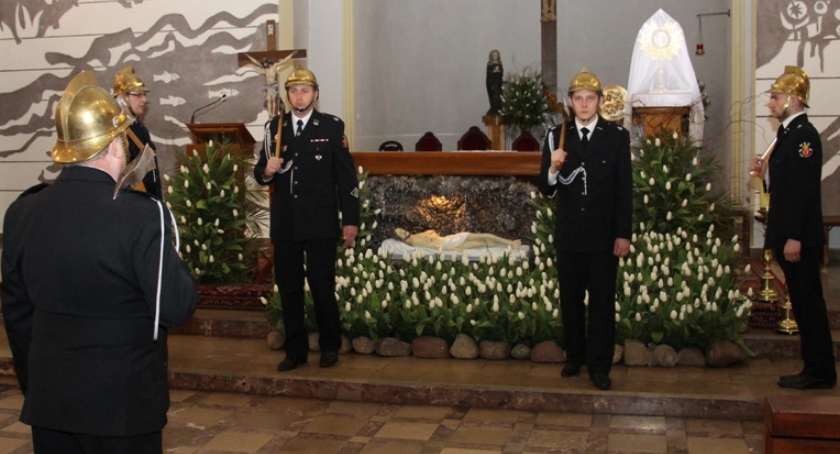 GROBY PAŃSKIE W NASZYCH PARAFIACH