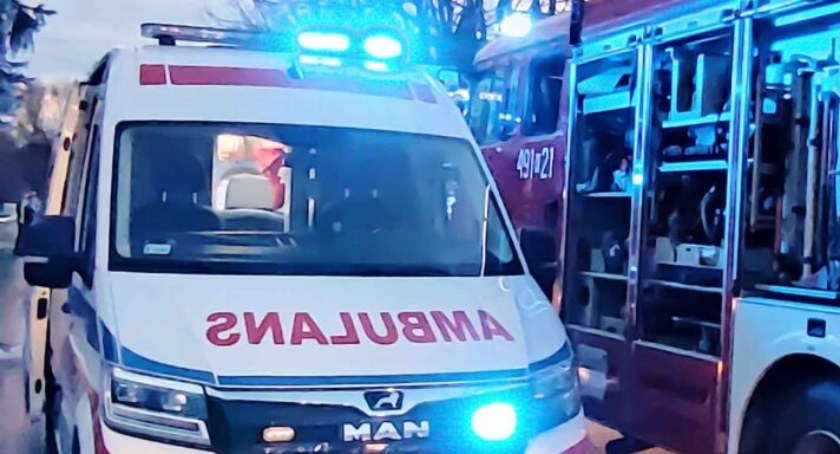 Dramatyczne zdarzenie podczas pożaru w Rabie Wyżnej - mężczyzna zmarł w szpitalu po nagłym zatrzymaniu krążenia
