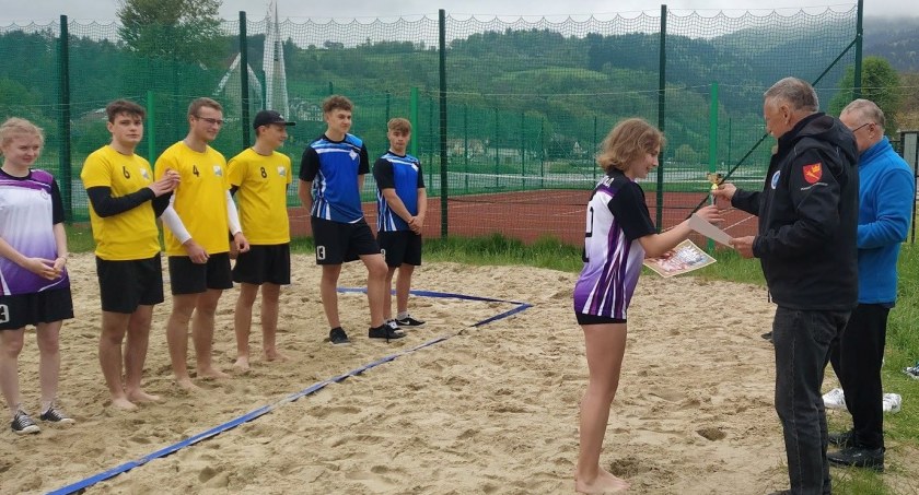 Licealiada Ośrodka Pieniny w siatkówce plażowej dziewcząt i chłopców