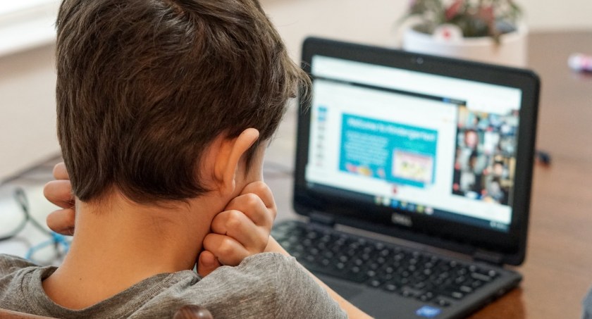 Jak programowanie wpływa na zdolności matematyczne dziecka?