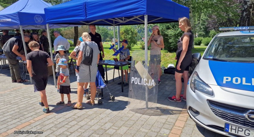  Piknik rodzinny podczas przysięgi żołnierzy 11 MBOT - policja tatrzańska