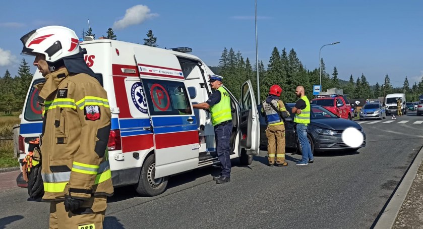Poranne zderzenie dwóch samochodów 