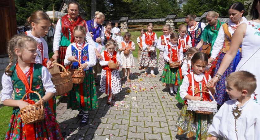 100 lat parafii Kościelisko - suma odpustowa pod przewodnictwem kard. Stanisława Dziwisza