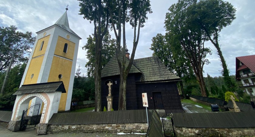 Piorun uderzył w kościół