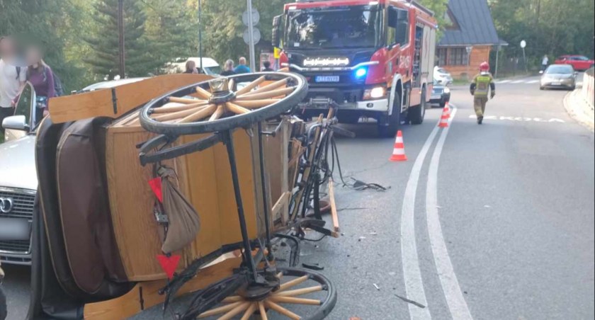 Policja podaje szczegóły wczorajszej kolizji bryczki z samochodem