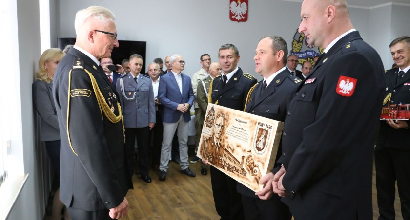 Zastępca komendanta powiatowego PSP w Nowym Targu st. bryg. Janusz Barnaś odchodzi na emeryturę