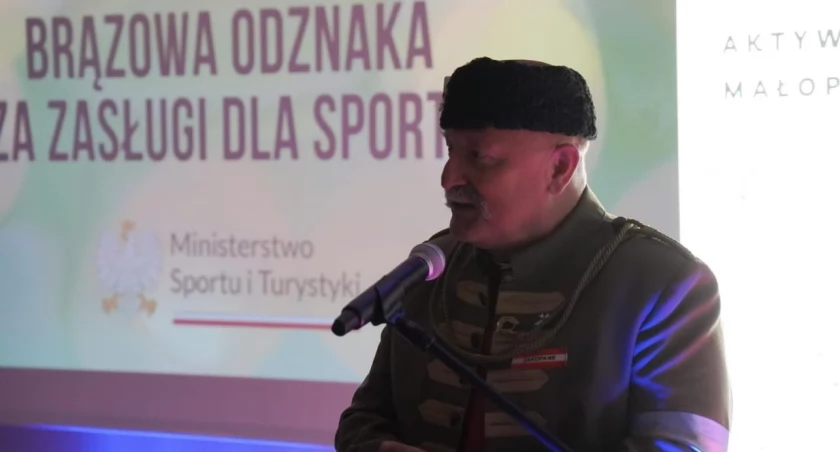 Tadeusz Szostak odznaczony za zasługi dla sportu