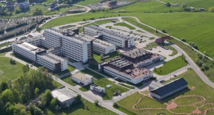 Posłanka Jagna Marczułajtis - Walczak apeluje o wycofanie nagrody rocznej dla dyrektora nowotarskiego szpitala