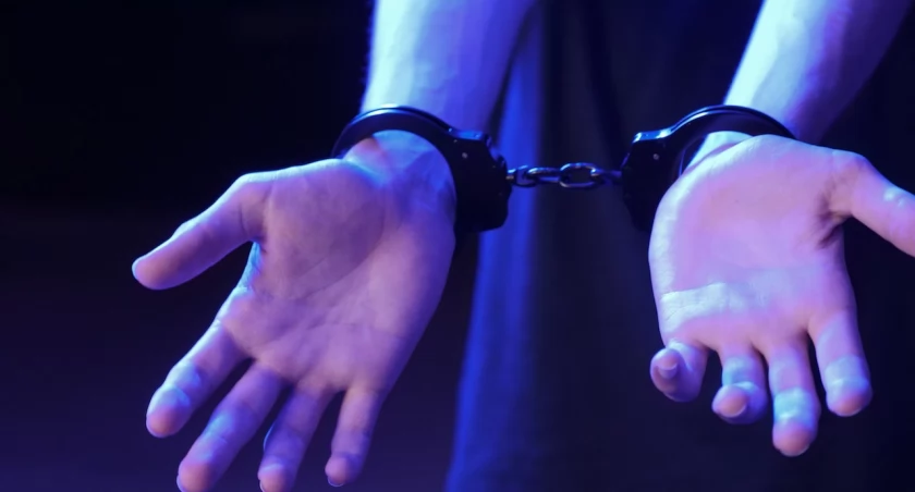Policja zatrzymała trzy osoby poszukiwane przez wymiar sprawiedliwości