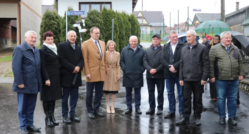 Zakończył się remont drogi z Krempach do Dursztyna 