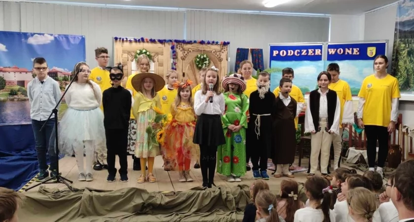 Uroczysty Dzień Patrona Szkoły Podstawowej w Podczerwonem 