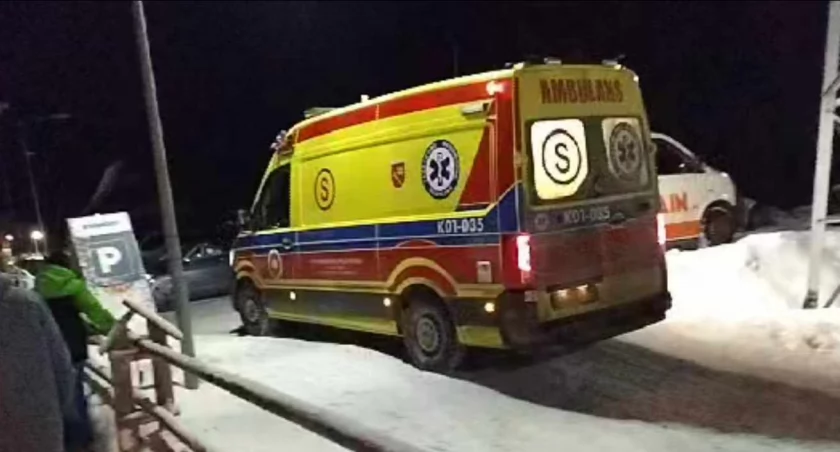 Wypadek kobiety na skuterze śnieżnym