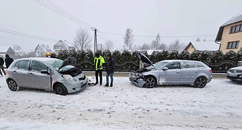 Kolizja 3 samochodów w Lipnicy