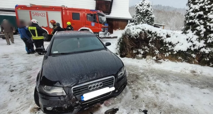 Trudne warunki na drogach - kolizja w Białym Dunajcu