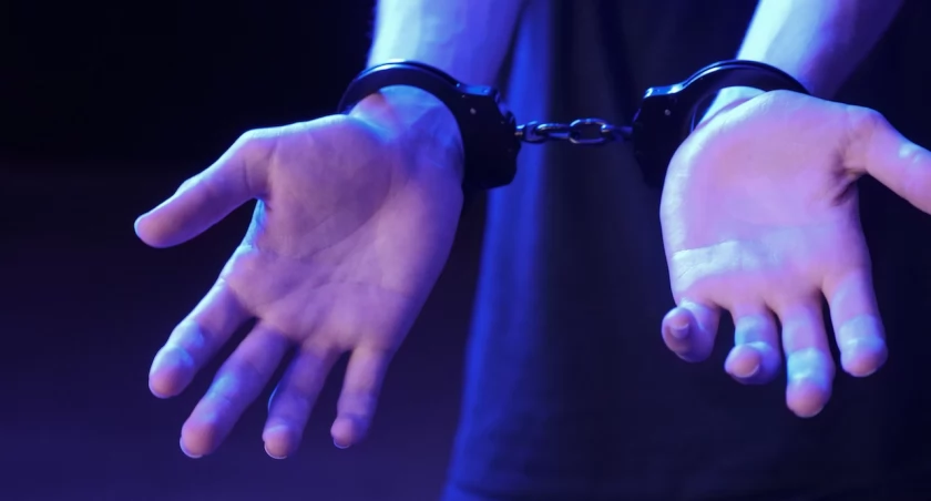 Policjanci zatrzymali osoby poszukiwane