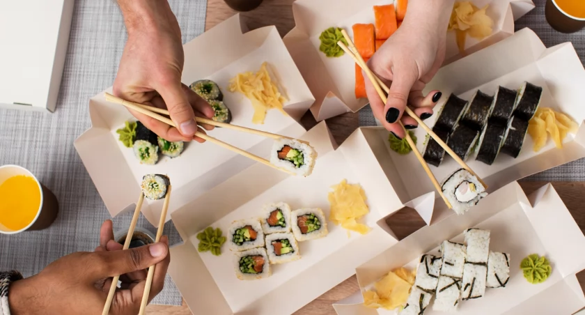 Tradycyjne sushi z rybą, czy sushi wegetariańskie - na które się zdecydować?