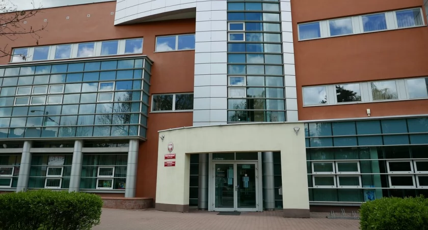 Zatrzymano czterech pracowników nowotarskiej skarbówki - trwa śledztwo 