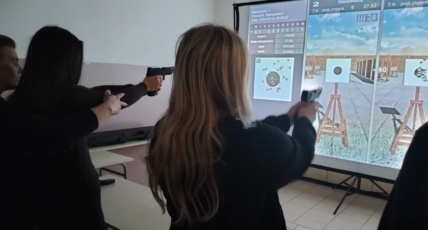 W ZSCKR Nowy Targ uczniowie poznają tajniki strzelectwa