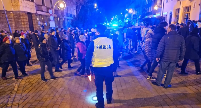 Tatrzańscy policjanci zabezpieczali trasę procesji