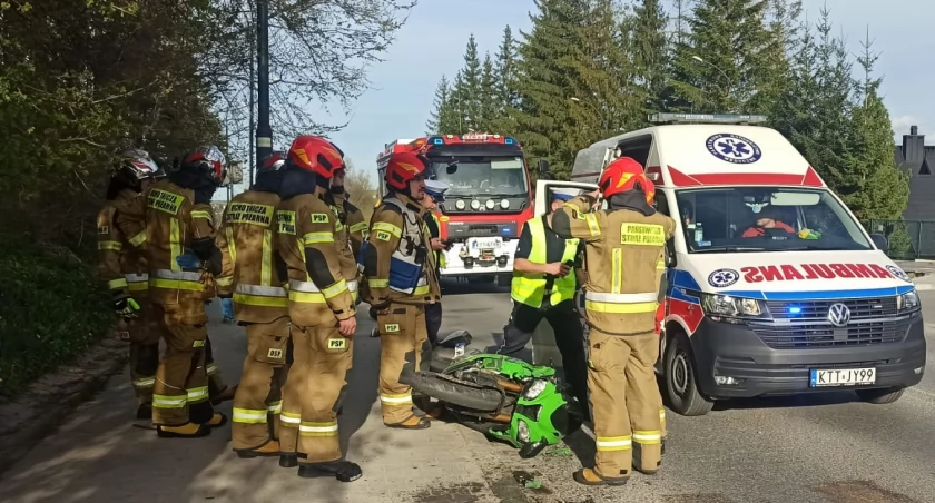 Zderzenie motocykla z samochodem osobowym 