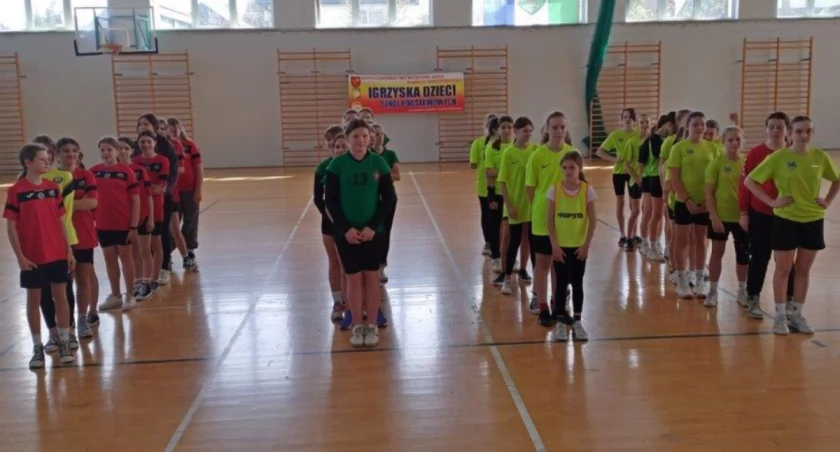 Igrzyska Dzieci Ośrodka Rabka-Zdrój w mini-piłce ręcznej dziewcząt