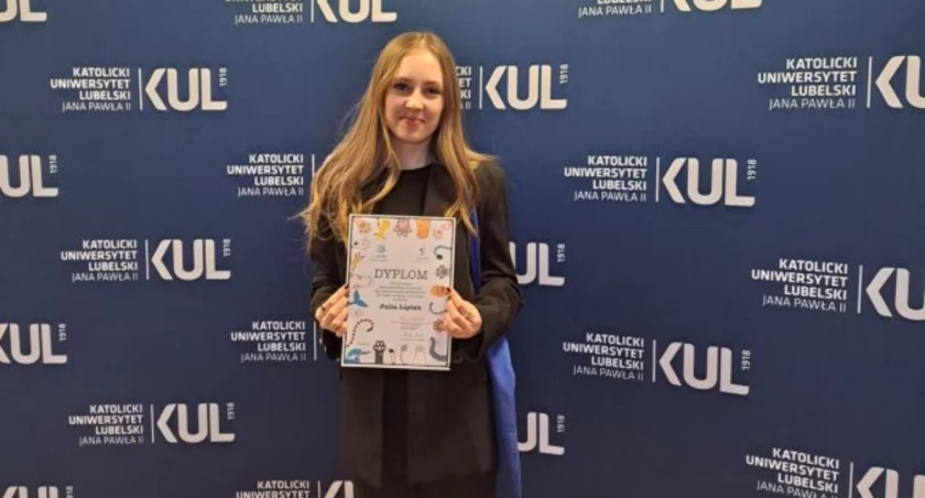 Julia Liptak z II LO w Zespole Szkół Ogólnokształcących nr 2 im. Św. Jadwigi Królowej w Nowym Targu laureatką konkursu „Through the Eyes of Animals”