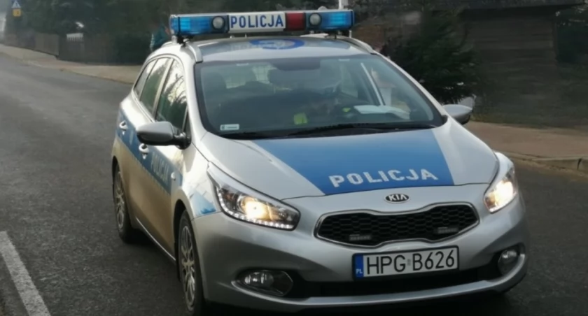 Nietrzeźwy mężczyzna jeździł ładowarką teleskopową