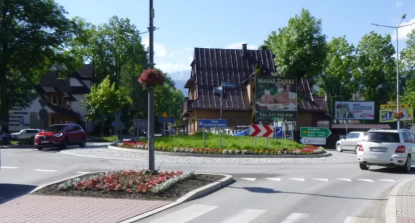 Nawierzchnia na rondzie Chramca zostanie wymieniona - planowane są utrudnienia w rcuchu