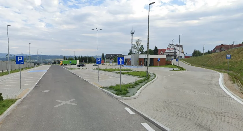Znaleziono dziecięcy portfelik z pieniążkami