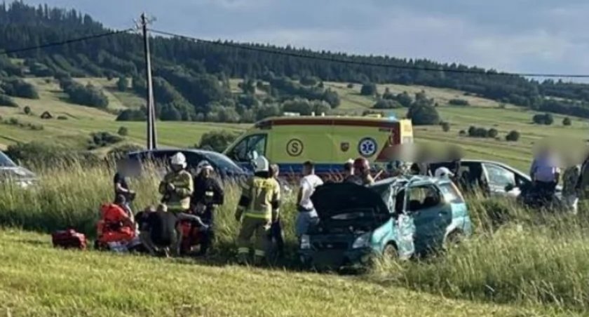 Nie żyje kobieta poszkodowana w niedzielnym wypadku we Frydmanie - mężczyzna walczy o życie 