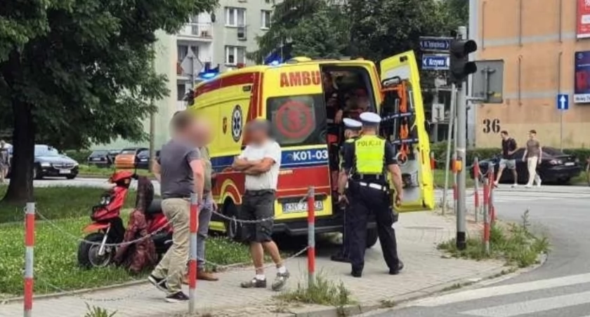 Zderzenie skutera z samochodem osobowym przy MCK 