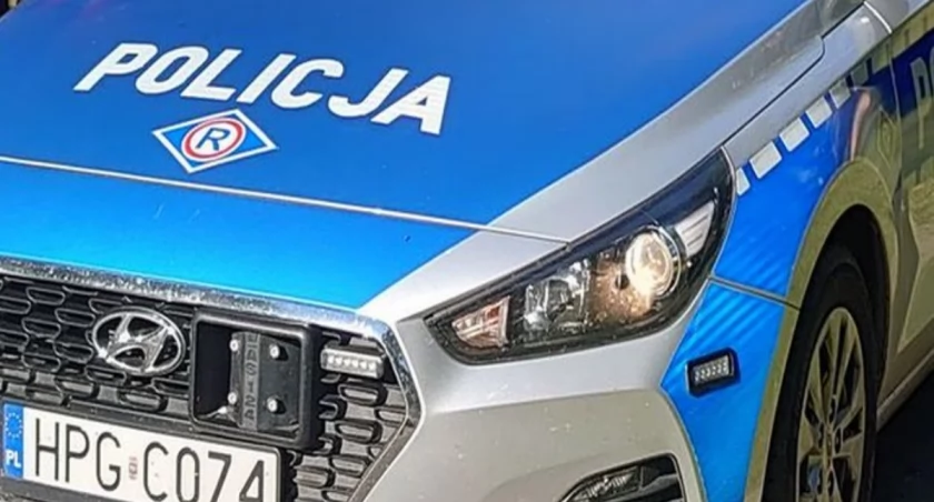 25-letni turysta stracił prawo jazdy i pieniądze
