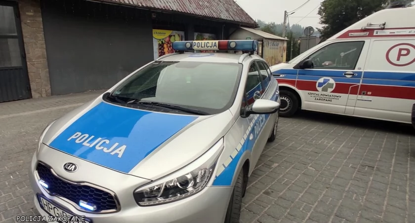 Oddalił się ze szpitala - znaleźli go policjanci