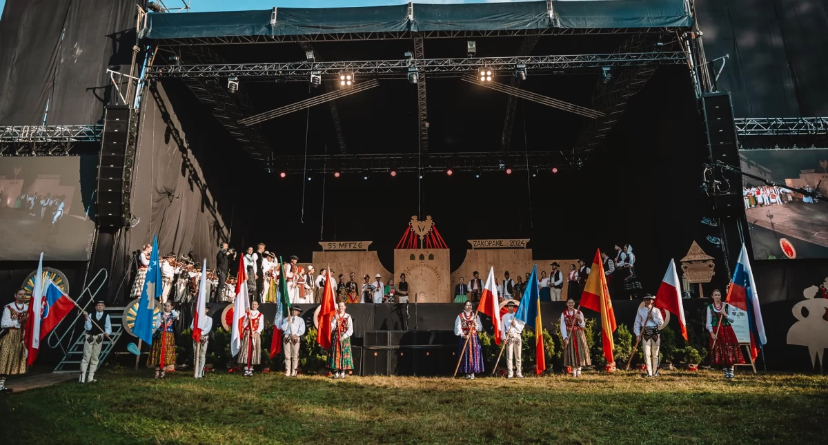 „Szmaragdowe Gody” Międzynarodowego Festiwalu Folkloru Ziem Górskich oficjalnie rozpoczęte 