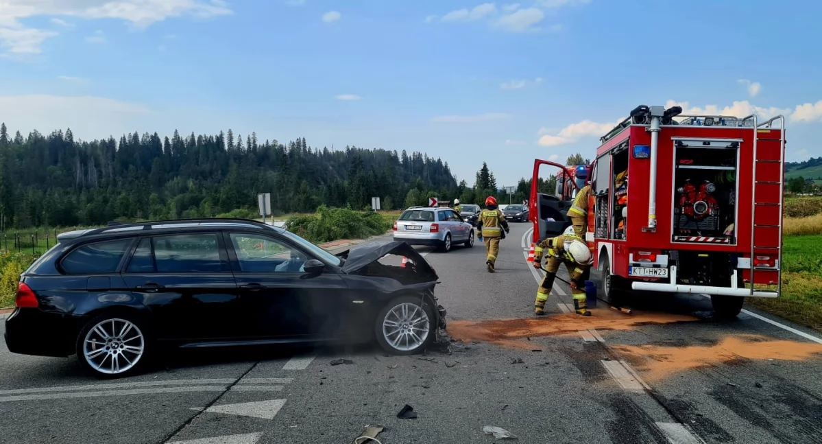 Groźne zderzenie w Jurgowie – jedna osoba poszkodowana