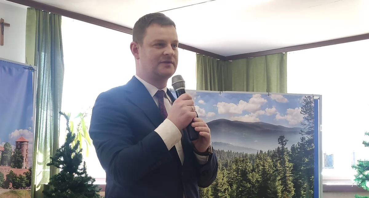 Burmistrz Czarnego Dunajca przeciw ograniczaniu lekcji religii w szkołach 