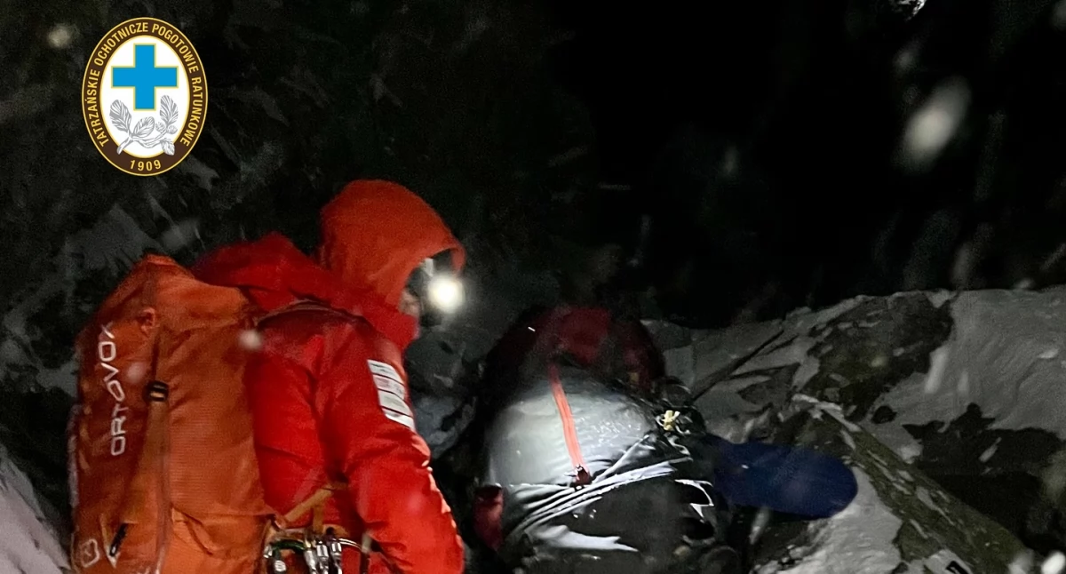 Nocna akcja ratunkowa TOPR w Żlebie Kulczyńskiego