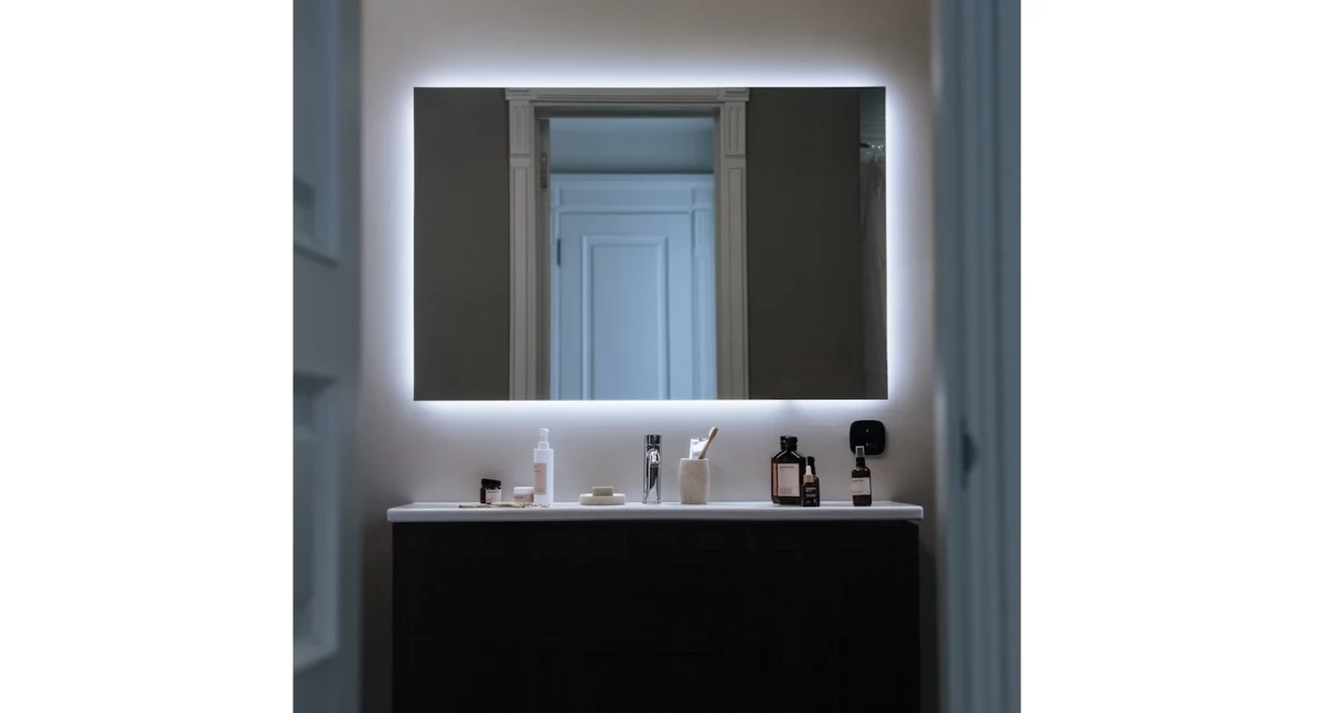 Kiedy warto zdecydować się na lustro LED-owe?