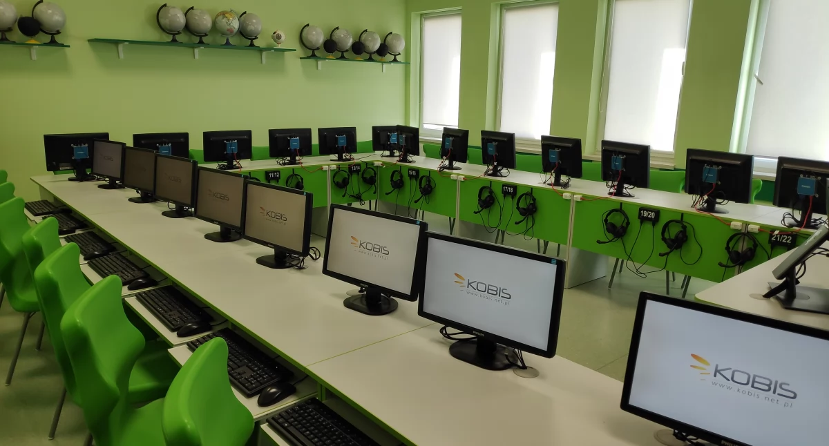 Jak zaprojektować nowoczesną pracownię komputerową?