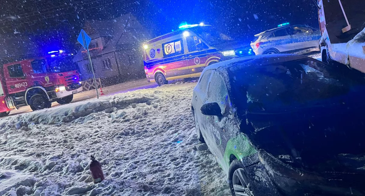 Podczerwone. Wypadł z drogi i uderzył w zaparkowaną ciężarówkę