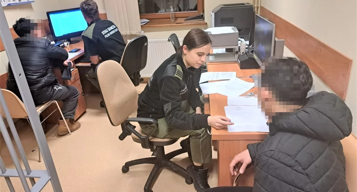 Dwaj obywatele Indonezji zatrzymani za nielegalny pobyt w Polsce