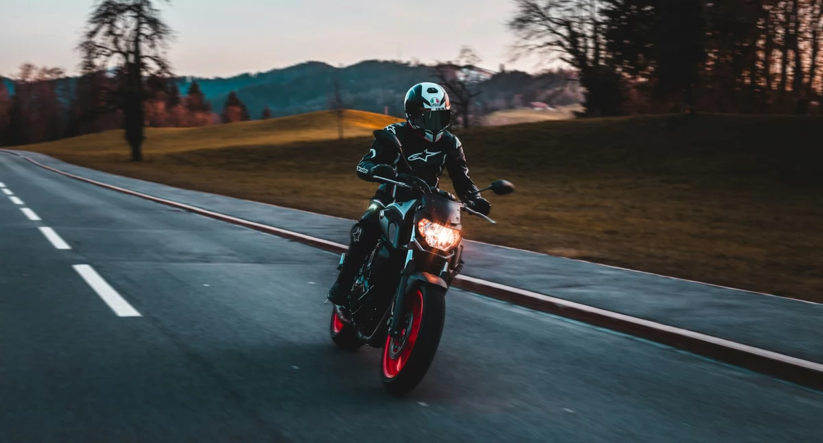 Jak przygotować motocykl do sezonu? Kluczowe kroki przed pierwszą jazdą
