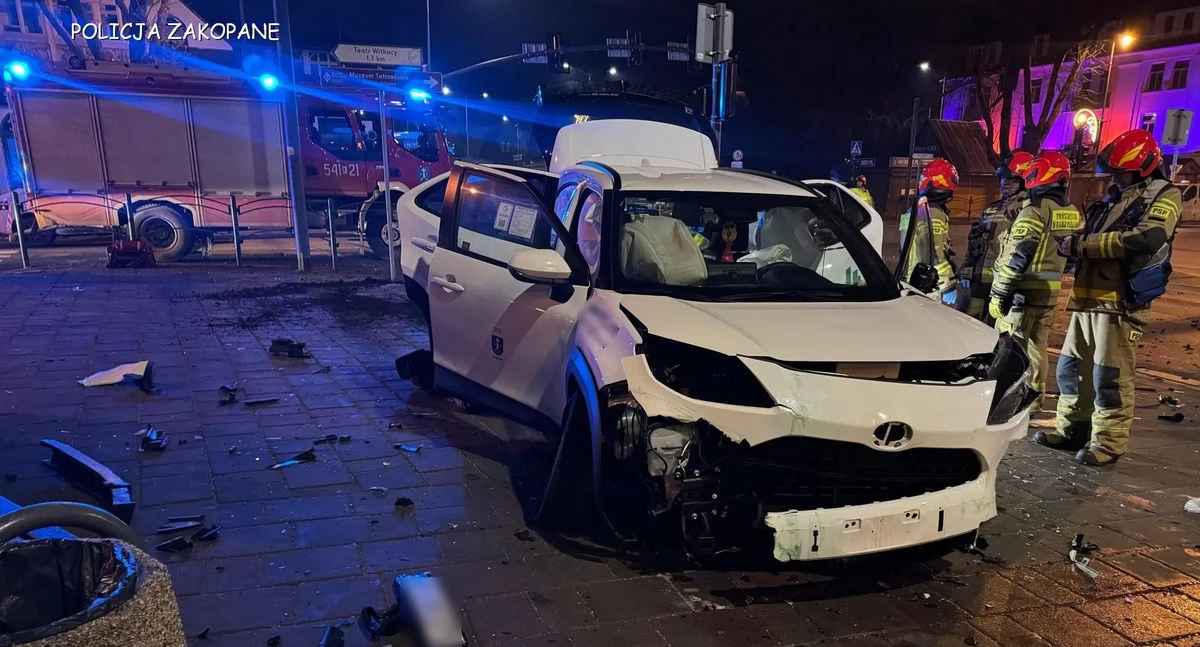 Policja podaje pierwsze informacje po nocnym zderzeniu