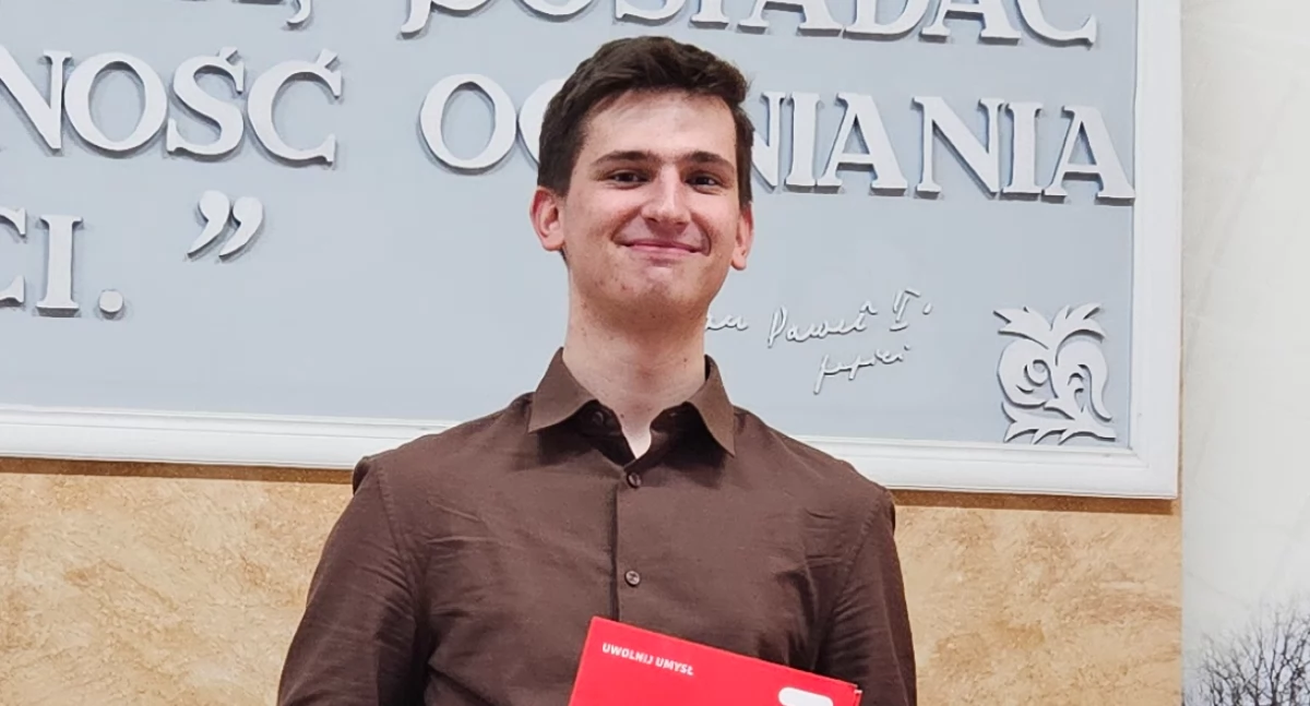 Maciej Klamerus najlepszy w Polsce - wielki sukces ucznia ZSE Nowy Targ w Olimpiadzie Wiedzy o Turystyce