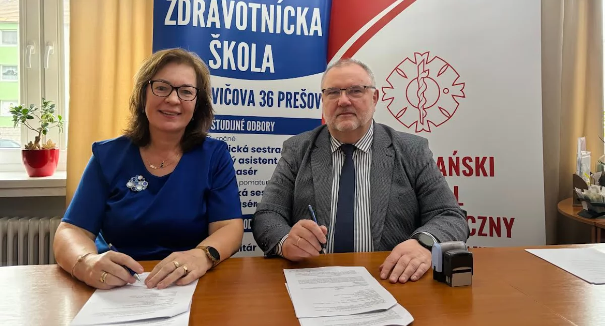 Podhalański Szpital Specjalistyczny wspiera kształcenie przyszłych pracowników ochrony zdrowia – praktyki uczniów z Preszowa w nowotarskiej placówce
