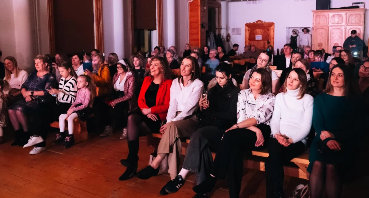 Koncert „Kobiety jak te kwiaty” – wyjątkowy wieczór pełen muzyki i emocji