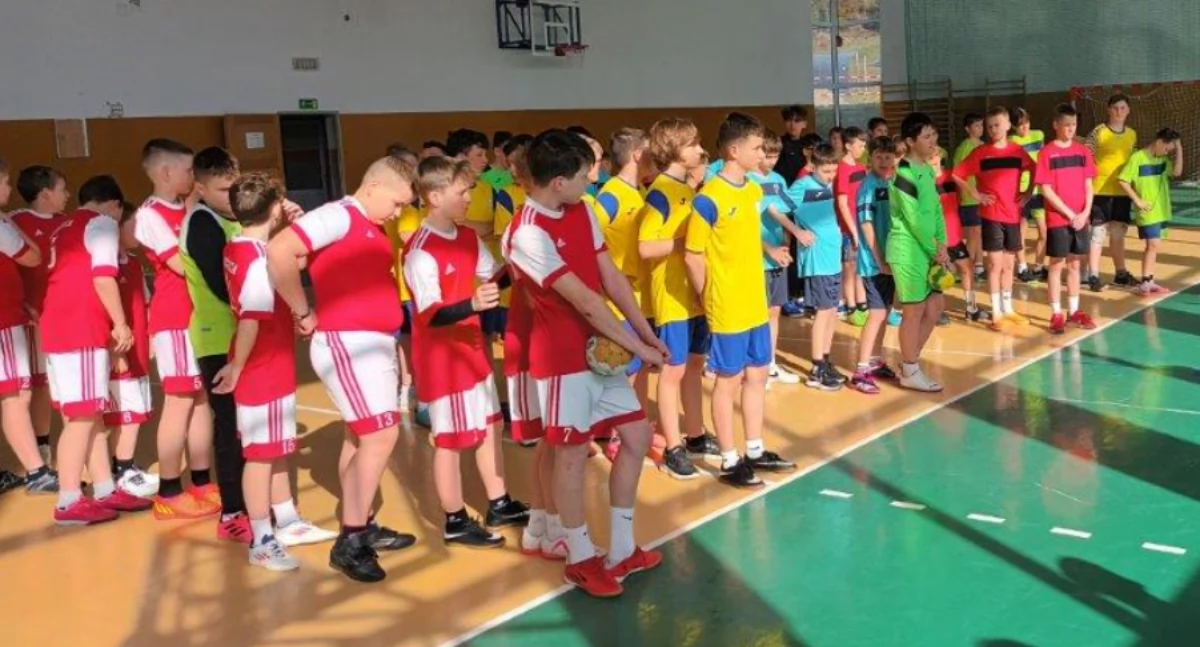 Sukces Szkoły Podstawowej we Frydmanie na Igrzyskach Dzieci Ośrodka Sportowego Pieniny w piłce ręcznej chłopców